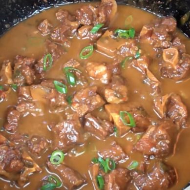 The BEST Stewed Oxtail with CaribbeanPot